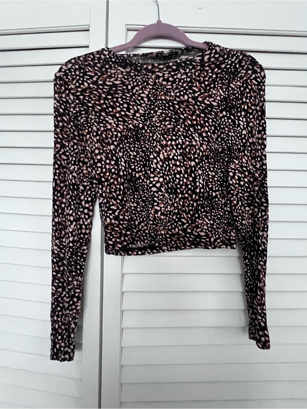 BCBGeneration Women's Long-Sleeve Crewneck Crop Top in Black with Pink Speckle